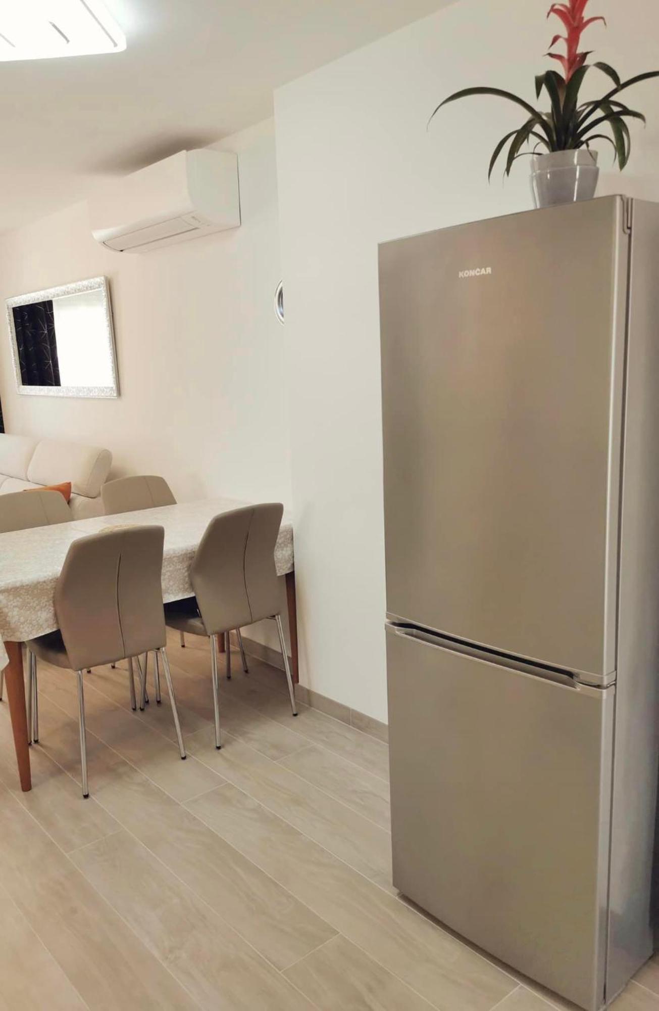 Apartmani Marco,Lukas,Patrick,David,Blizu Centra I Mora Sa Free Privatnim Parkingom Pula Eksteriør billede